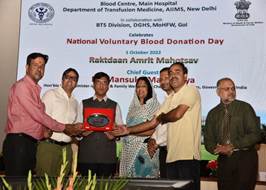 2.5 lakh+ people voluntarily donated blood under the Raktdaan Amrit Mahotsav
