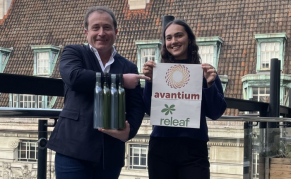 Avantium and Packamama join forces to revolutionise wine packaging with plant-based polymer